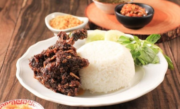 Kuliner Malam Legendaris di Surabaya: 3 Tempat Wajib Coba versi Tanboy Kun, Dengan Alamat Lengkap