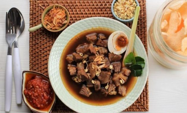 Rekomendasi Rawon Populer di Surabaya: Tempat-Tempat Ramai yang Wajib Dicoba!