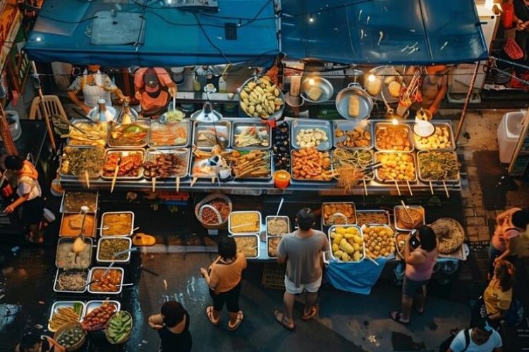 Attachment for 7 Kuliner Jalanan Legendaris di Surabaya yang Tak Boleh Dilewatkan: Nikmati Makanan dan Minuman Tradisionalnya!