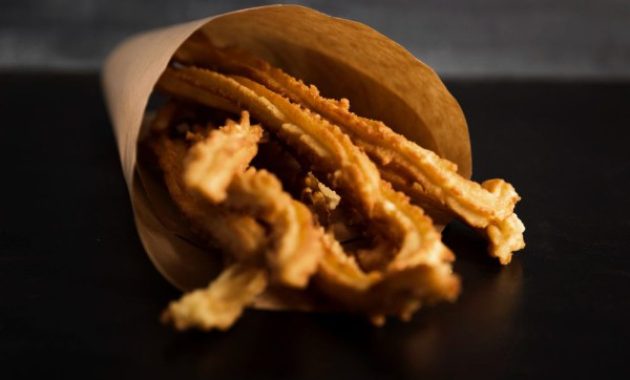 Resep Churros Kornet: Sajian Camilan Gurih dan Istimewa