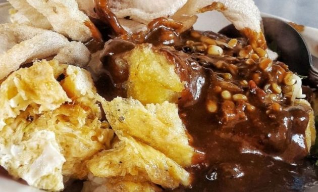 5 Tempat Makan Tahu Tek Legendaris di Surabaya yang Tak Boleh Dilewatkan