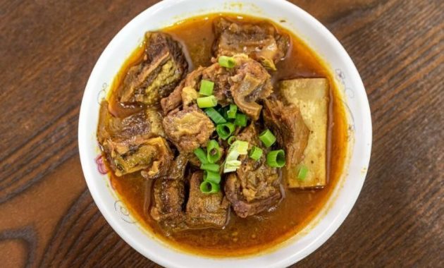 Rekomendasi Empuknya Kare Kambing Surabaya: 4 Lokasi Legendaris di Kota Pahlawan