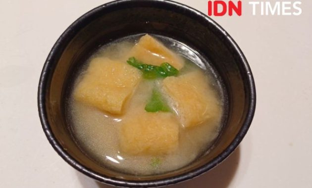 Resep Mudah Miso Soup Tanpa Pasta Miso: Nikmat dan Simpel