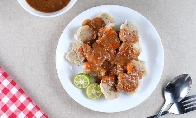 7 Jajanjangan Paling Enak di Indonesia Versi TasteAtlas: Dari Siomay Hingga Sate Padang