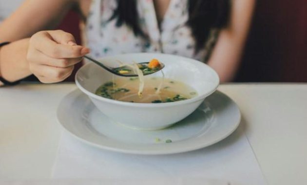 Resep Bihun Enoki untuk Menyegarkan Hari Dingin Anda