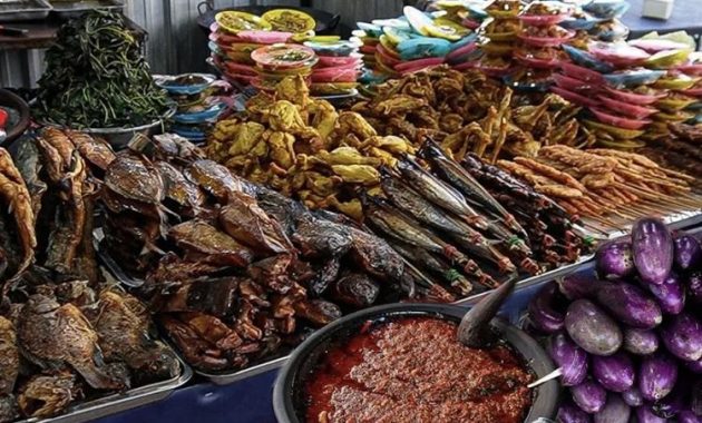 Penyetan Terlengkap di Surabaya: Ribuan Pilihan Lauk, Sambal Bebas Lelehan