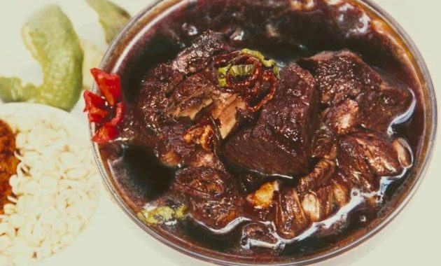 3 Rekomendasi Rawon di Surabaya dengan Rasa Kluwek Nendang dan Daging Empuk Cocok untuk Pecinta Kuliner