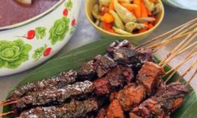 5 Wisata Kuliner Jepara Paling Legendaris: Sate Kerbau Haji Darno, Opor Panggang, Sop Udang Bu Masmi, Mak Nyus
