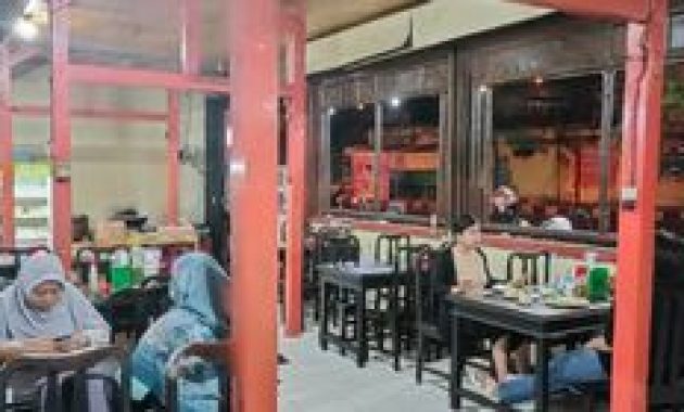 Tren di Purworejo 2025! 5 Restoran Murah dan Lezat di Tengah Kota: Siap Menggoyang Lidah Para Penikmat Kuliner