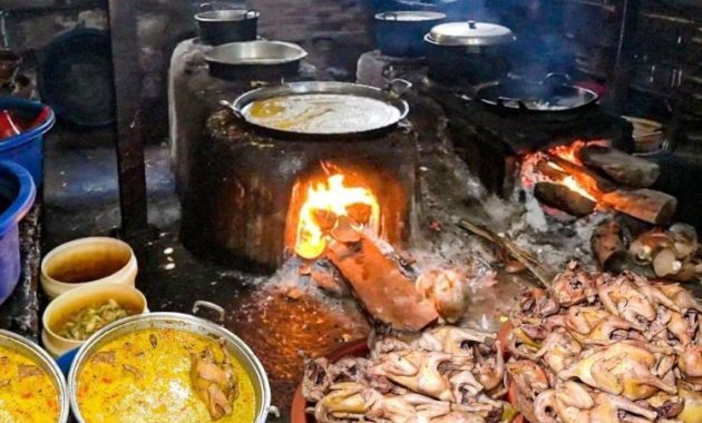 Rasai Kelezatan Kuliner Khas Blitar: 4 Tempat Makan Tak Terlewatkan di Kota Proklamator