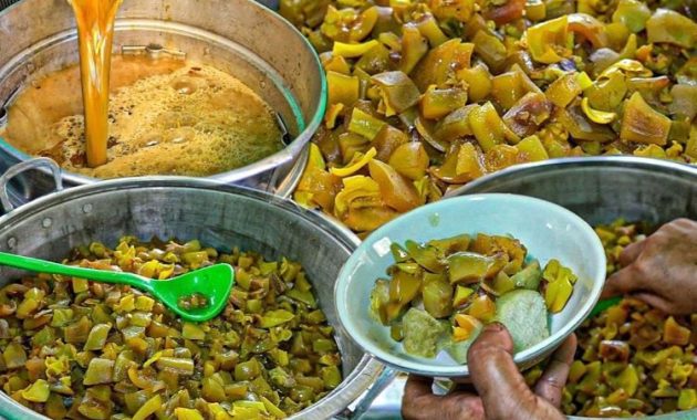 Surga Rasa Lontong Kikil Nikmat di Surabaya: 7 Tempat Makan Wajib Dicoba