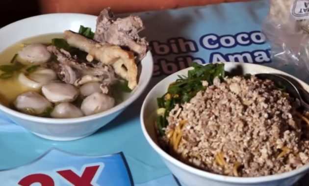Kuliner Tradisional Tasikmalaya: Dari Bakso Legenda hingga Makanan Rumah dengan cita rasa Asli