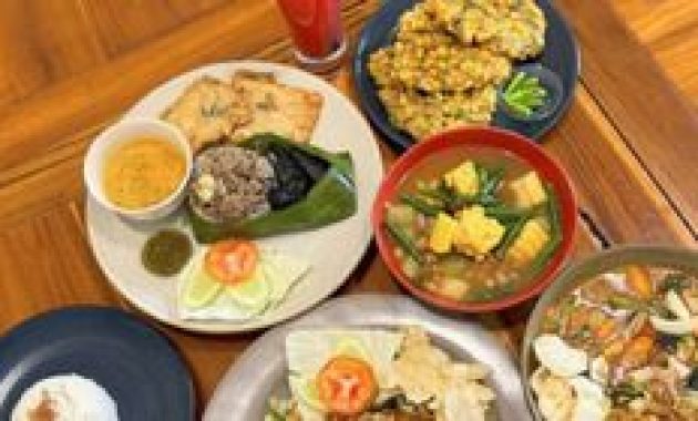 Kuliner Subuh di Pekalongan: Nasi Megono, Kopi Sawah, dan Camilan Tradisional