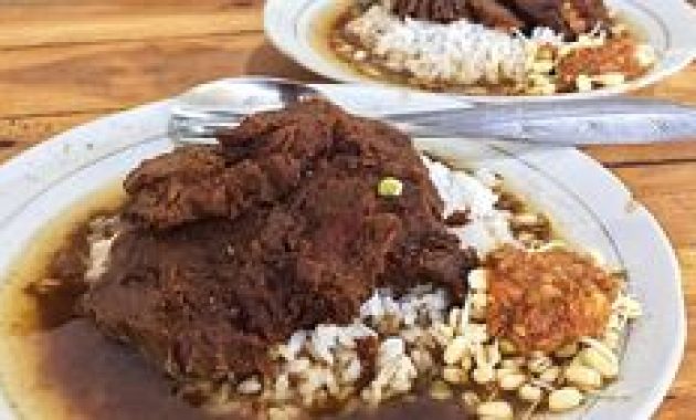 Wisata Kuliner di Jombang: 5 Tempat Makan Lezat untuk Liburan Bersama Keluarga