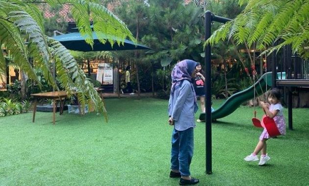 Ternyata Ada Restoran Keluarga di Tengah Kota Bandung yang Bernuansa Hutan, Warga Priangan Harus Tahu