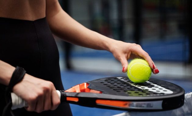 Cara Merawat Perlengkapan Padel Saat Cuaca Panas