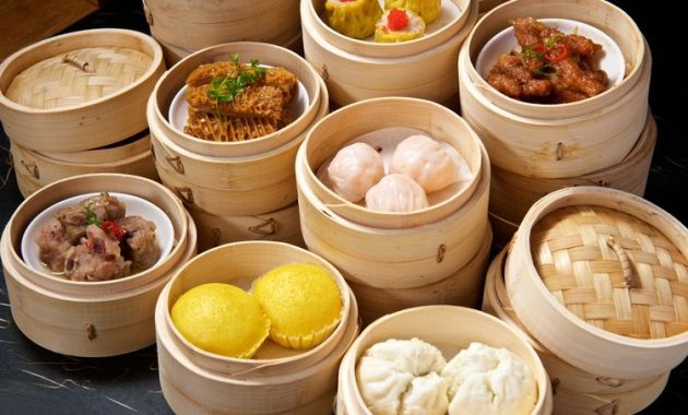 Untuk Bertahan, Hotel Mewah Tawarkan Kuliner Kaki Lima