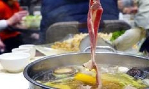 12 Tempat Nongkrong di Bandung: Kuliner Malam dan Sarapan Legendaris