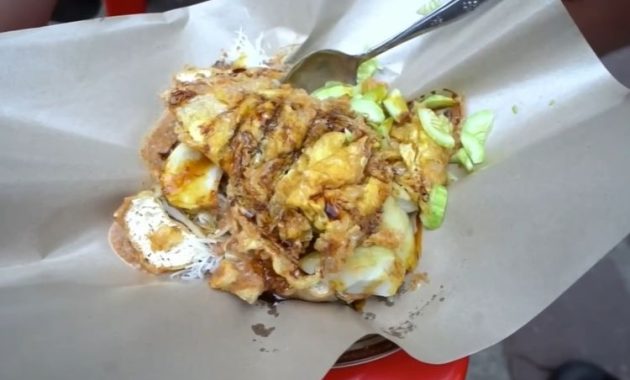10 Ketoprak Legendaris Jakarta yang Menggugah Selera