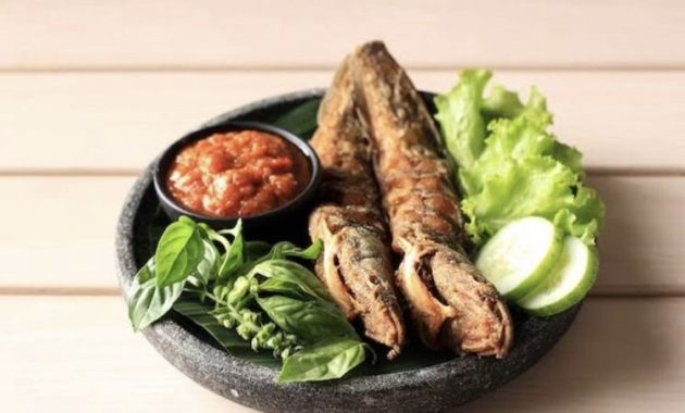 Resep Pecel Lele Lamongan Enak dan Mudah dari Chef Devina Hermawan