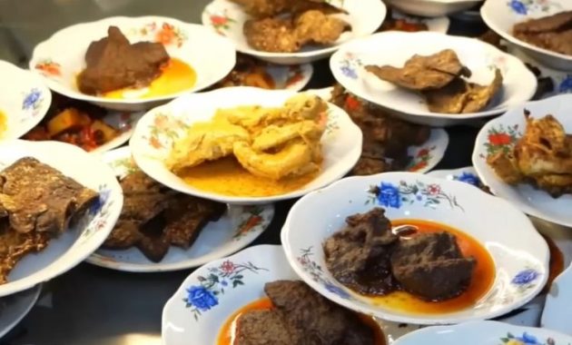 10 Restoran Padang Terkenal di Jakarta dengan Rasa Autentik Minang