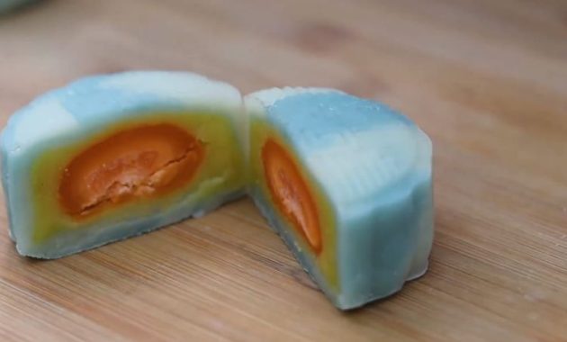 Resep Mooncake Snow Skin Modern Devina Hermawan: Kue Lebaran Lembut dan Lumer di Mulut