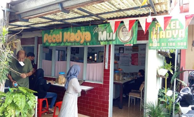 Pecel Madya Mbah Mul, Rasa Legendaris yang Bertahan Sejak 1973