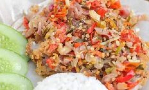 Cara Membuat Ayam Geprek Crispy Enak ala Warteg