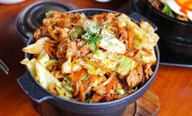 Rasakan Sensasi Kuliner Korea di Indonesia: Tteokbokki dan Korean BBQ yang Instagramable