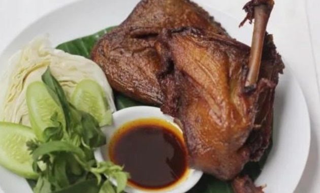 10 Nasi Bebek Lezat di Surabaya! Wajib Dicoba saat Berkunjung ke Kota Pahlawan