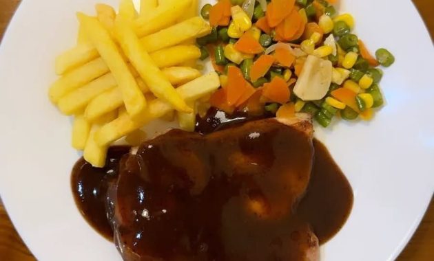 Tidak Menguras Dompet, 4 Kuliner di UI Ini Wajib Dicoba!