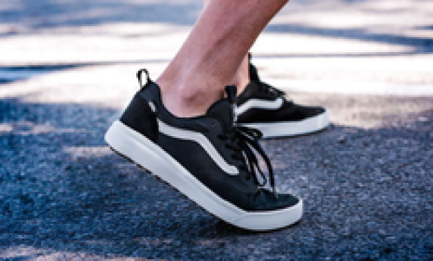 Vans UltraRange, Sepatu Trendi untuk Perjalanan