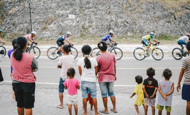 Warga Sumba Antusias Sambut Tour de Entete 2025, Persaingan Sengit