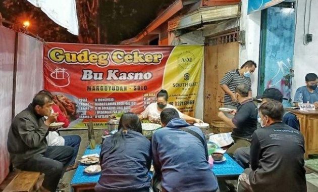 5 Kuliner Legendaris Malam di Solo yang Wajib Dicoba