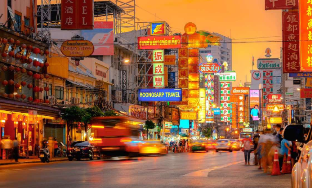 Jalan Yaowarat: Jantung Chinatown Bangkok yang Penuh Sejarah dan Budaya
