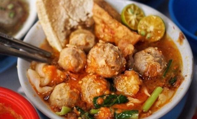 10 Makanan Kaki Lima Terbaik di Surabaya yang Wajib Dicoba!