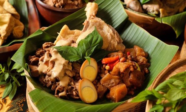 10 kuliner legendaris Yogyakarta favorit orang lokal, wajib dicicipi saat libur tahun baru