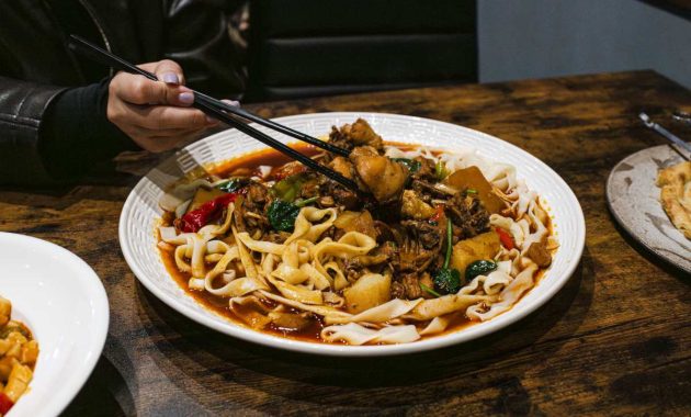 Restoran Uyghur terbaik di London