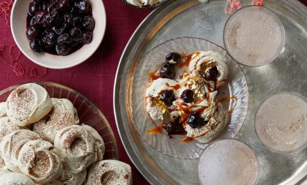 Bar minuman espresso martini pavlova Helen Goh untuk Tahun Baru – resep