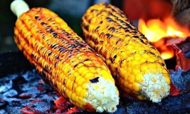 Daftar 10 makanan dan minuman untuk pesta malam tahun baru 2026 bareng keluarga dan teman