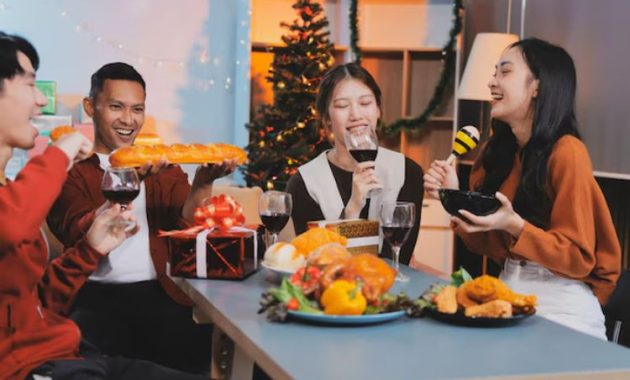 Orang yang makan berlebihan selama liburan Natal biasanya menunjukkan 10 ciri khas berikut ini menurut psikologi