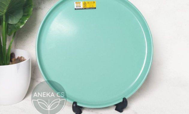 Perdebatan sarapan besar: Sarapan Inggris lengkap vs. piring restoran Amerika
