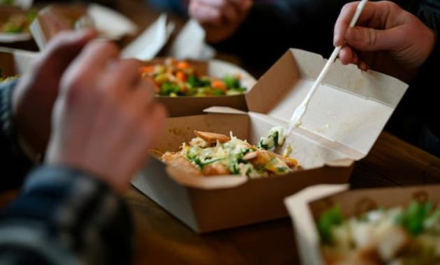 Orang Percaya Diri Sering Bawa Sisa Makanan, Ini 8 Ciri Khasnya