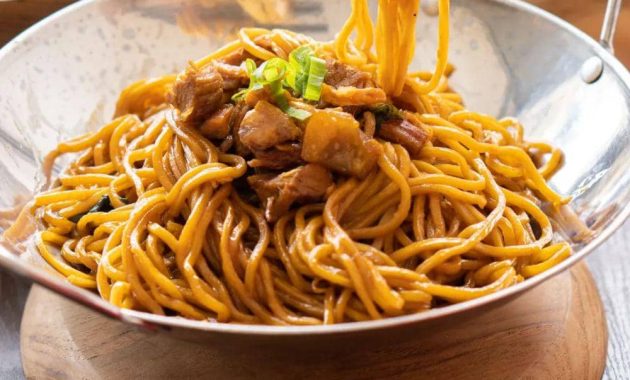 6 Kuliner Non Halal Terdekat di Bandung yang Menarik Perhatian