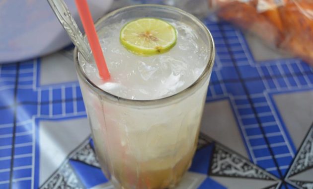 10 makanan dan minuman terbaik untuk buka puasa, jadikan menu utama!